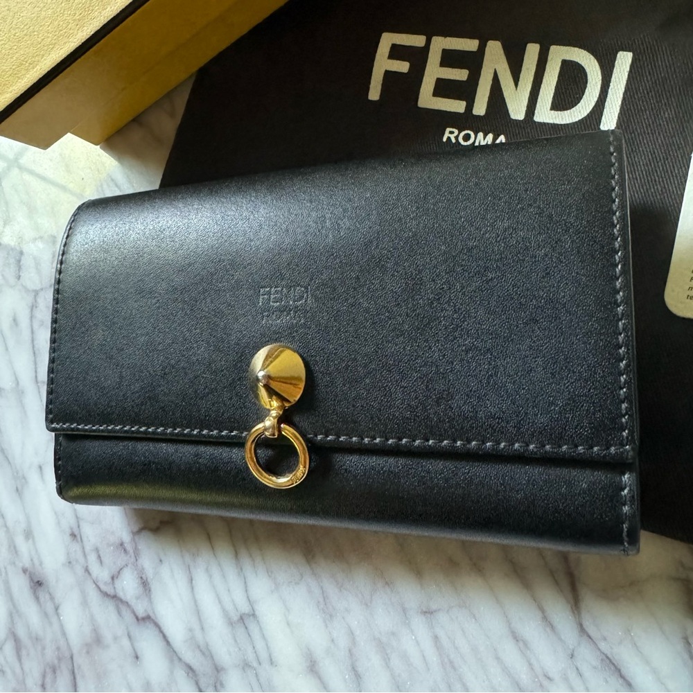 Fendi Wallet - Picture 5 of 10